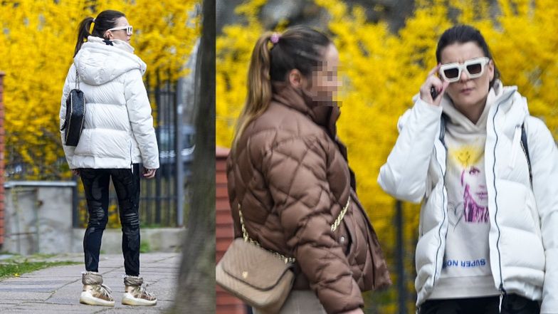 Agnieszka Radwańska na spacerze z młodszą siostrą