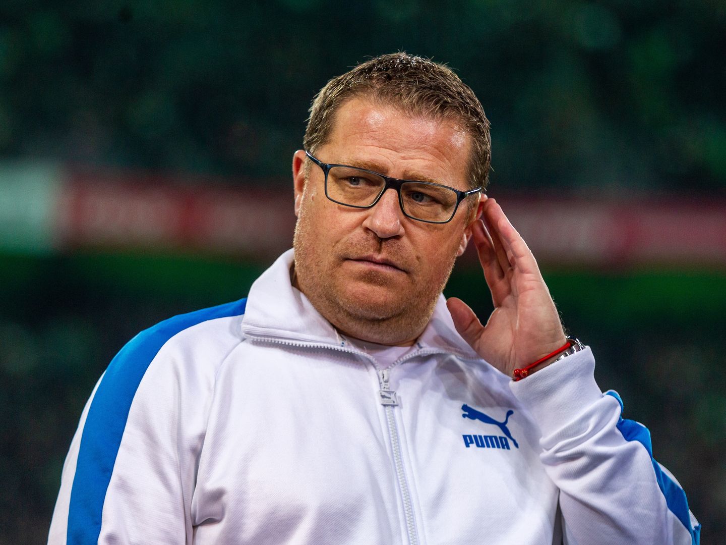 MOENCHENGLADBACH, GERMANY - OCTOBER 27: Sporting director Max Eberl of Borussia Moenchengladbach looks on during the Bundesliga match between Borussia Moenchengladbach and Eintracht Frankfurt at Borussia-Park on October 27, 2019 in Moenchengladbach, Germany. (Photo by TF-Images/Getty Images)