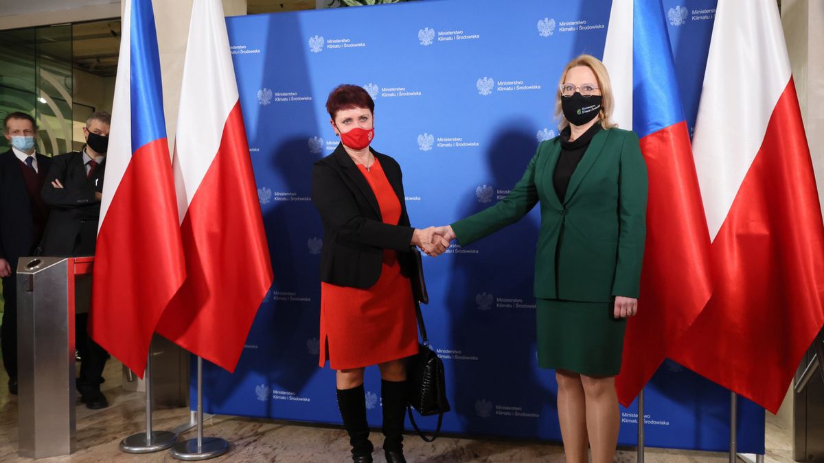 Minister środowiska Czech Anna Hubaczkova oraz minister klimatu Anna Moskwa 