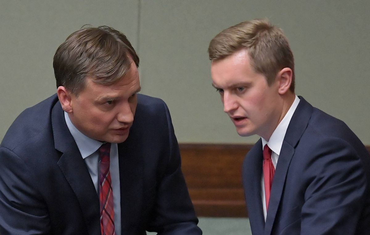 Minister sprawiedliwości Zbigniew Ziobro i jego zastępca Sebastian Kaleta