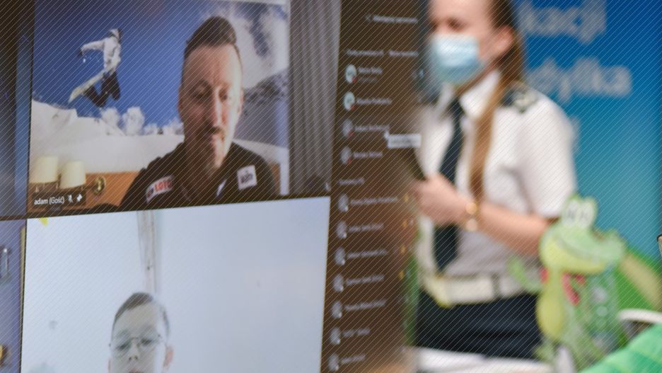 Śląskie. O zasadach brd najmłodsi rozmawiali z Adamem Małyszem, legendą polskich skoków narciarskich i uczestnikiem Rajdu Dakar.