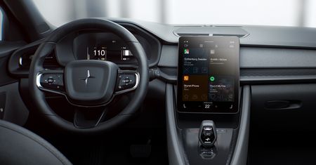 Android Automotive zyska nowe aplikacje. Android Auto "wkrótce"
