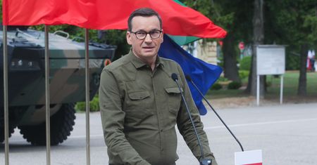 PiS sięga po propagandę Łukaszenki. Wszystko przeciwko Tuskowi