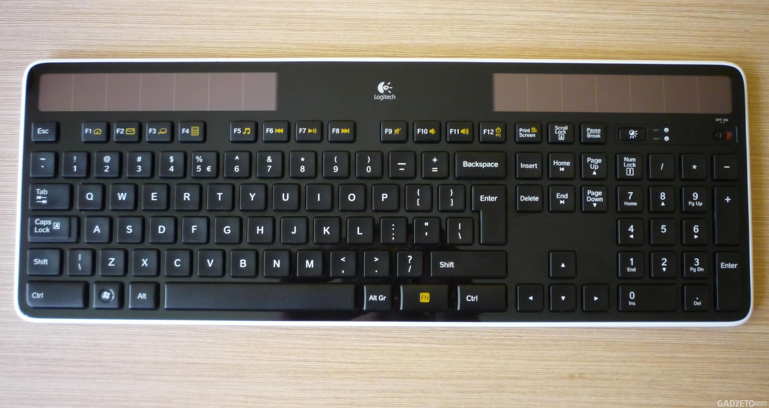 Logitech K750 Solar Keyboard – światłolubna klawiatura w akcji [test] 5