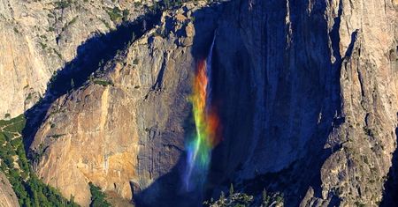 Tęczowy wodospad w Yosemite istnieje. Zobacz film
