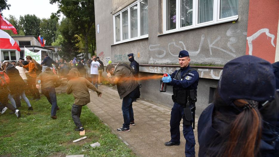 Gdańsk. Policja użyła gazu wobec uczestników protestu związanego z epidemią koronawirusa w Polsce