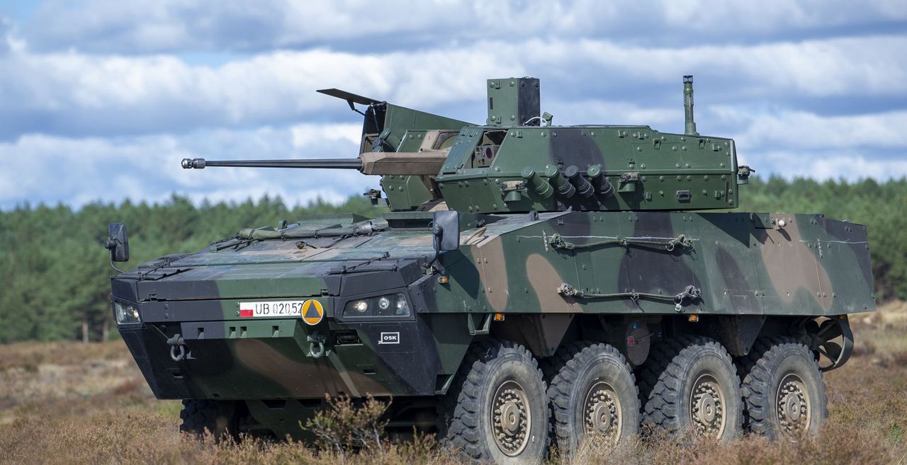 Rosomaki z nową bronią. To polski moduł uzbrojenia ZSSW-30 z pociskami Spike-LR - Rosomak z wieżą ZSSW-30