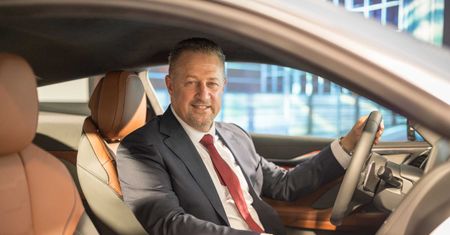 Przyszłość już dziś. Wywiad z Neilem Fiorentinosem o tym, jak BMW zmienia oblicze polskiej elektromobilności