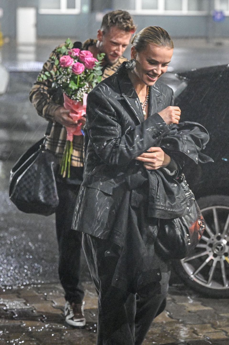 Gwiazdy opuszczają studio "TzG"