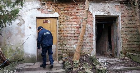 Zima zabija po cichu. Jeden telefon może uratować życie