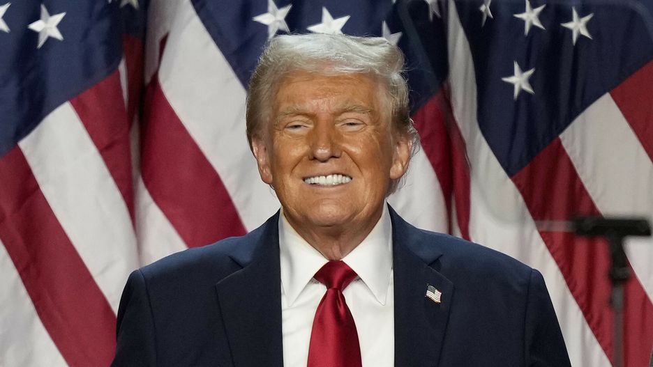 Wiecz�r wyborczy Trumpa w Palm Beach
Republican presidential nominee former President Donald Trump is pictured at an election night watch party, Wednesday, Nov. 6, 2024, in West Palm Beach, Fla. (AP Photo/Alex Brandon)
Alex Brandon