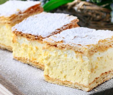 Kultowe ciasto podkręcam o jeden dodatek. Nie jest ciężkie i smakuje jak lato