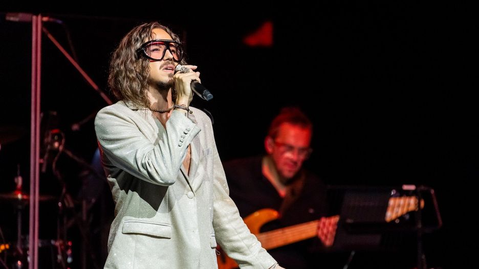 Michał Szpak był jedną z gwiazd, które zaśpiewały podczas Festiwalu &#34;Serca Bicie&#34; w bydgoskiej Operze Nova.