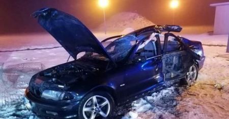 Grójec. Pijany 17-latek bez prawa jazdy wjechał w drzewo. Jest areszt