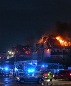 Pożar bloku w Ząbkach. Przyczyny, akcja gaśnicza, straty. Co warto wiedzieć?