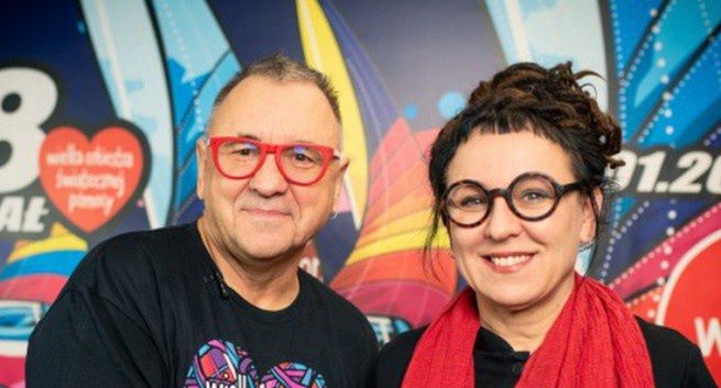 Olga Tokarczuk przekazała replikę noblowskiego medalu na finał WOŚP