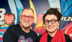 Olga Tokarczuk przekazała replikę noblowskiego medalu na finał WOŚP