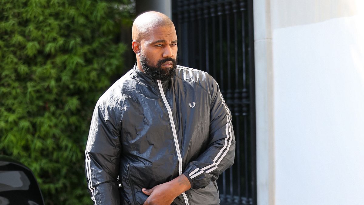 Celebrity Sightings In Los Angeles - March 21, 2024
LOS ANGELES, CA - MARCH 21: Kanye West is seen on March 21, 2024 in Los Angeles, California.  (Photo by Bellocqimages/Bauer-Griffin/GC Images)
Bellocqimages/Bauer-Griffin
celebrity, street fashion, black, fred perry, 032124bian9