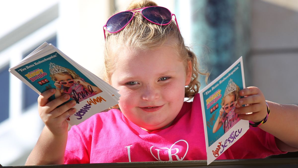 Cały świat poznał ją jako Honey Boo Boo. Dziś ma 19 lat i studiuje ambitny kierunek. Dzieciństwo wspomina jako KOSZMAR
