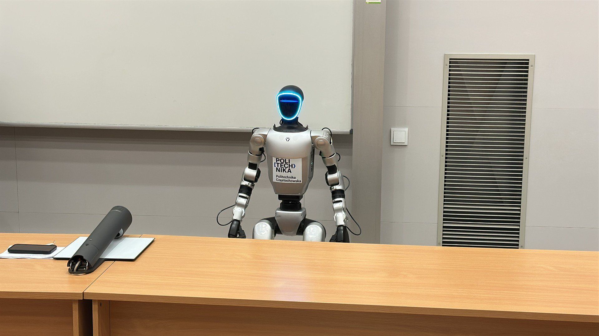 Politechnika wybrała imię dla swojego robota