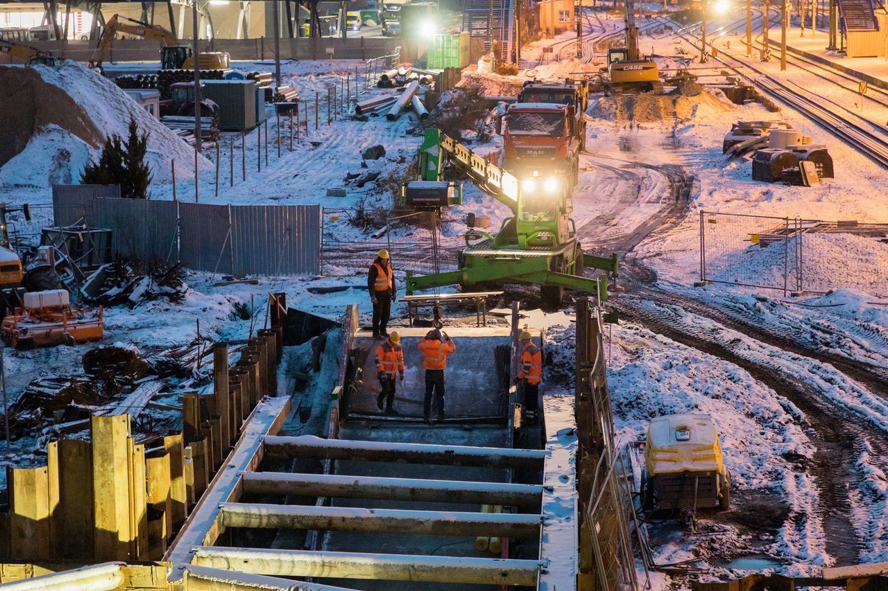 Starcie gigantów budowlanych. W tle umowa na miliardy. Branża zabrała głos