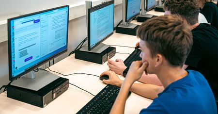 Hackathon #MłodziDlaPoznania - finał projektu