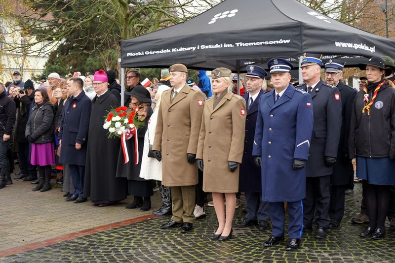 Obchody 11 listopada 