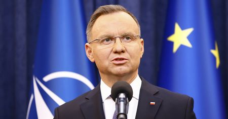 Kwaśniewski zabrał głos ws. ruchów Dudy. "Gruby błąd" i pochwała