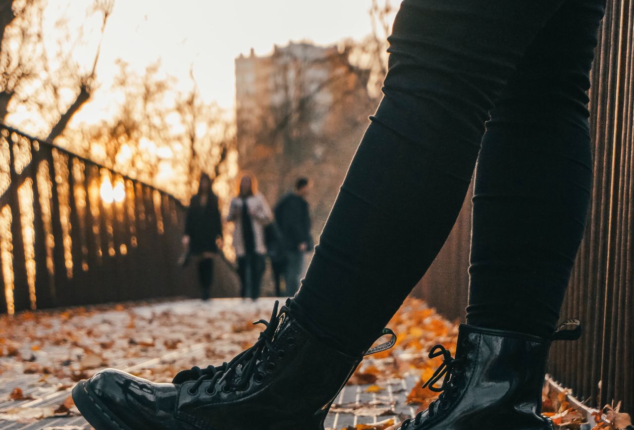 Spodnie idealne na jesień. Kupisz je w Pepco za jedyne 30 zł