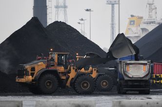 Problem z transportem węgla z portów. "Chyba zdemontujemy siedzenia w autobusach"