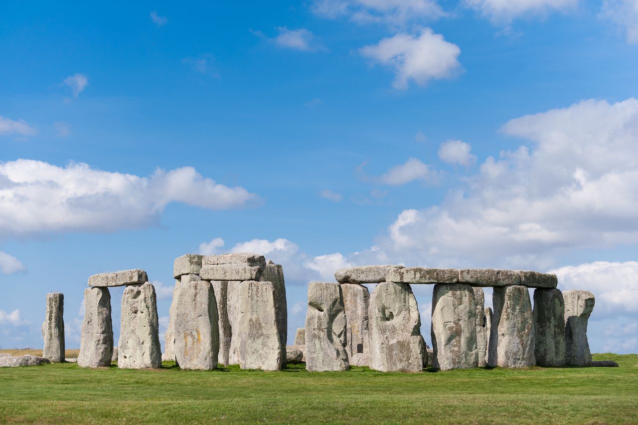 Poszukiwacz metalu został aresztowany m.in. pod zarzutem uszkodzenia Stonehenge 