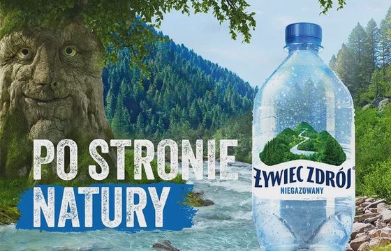 Żywec Zdrój hasłem "Po stronie natury" promuje wodę niegazowaną