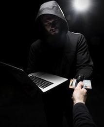 Uwaga, popularna oferta na Facebooku to kłamstwo. Stracisz pieniądze i konto na FB!