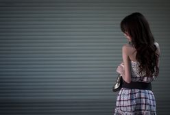 Wysokość rachunku w restauracji zależy od długości spódnicy