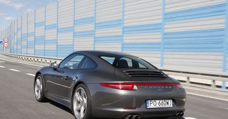 Porsche 911 Carrera 4S