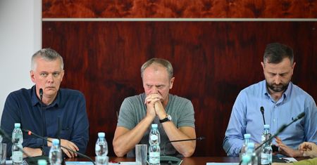 Chce złożyć pozew zbiorowy przeciwko premierowi. "Mówił: nie ma powodu do paniki"
