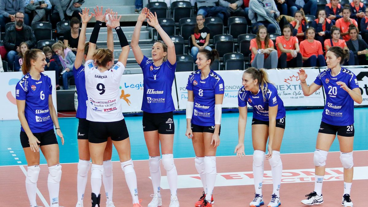 WP SportoweFakty / Justyna Serafin / Na zdjęciu: siatkarki Developresu SkyRes Rzeszów
