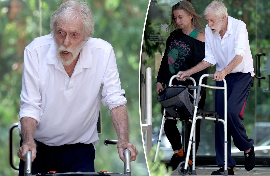100-letni Dick Van Dyke na spacerze z żoną