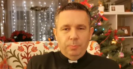 Ksiądz Daniel Wachowiak o laicyzacji. "Wymiata sporą część młodego pokolenia"
