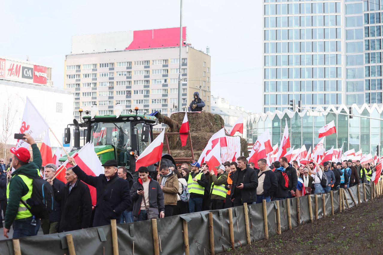 W związku z protestami rolników zmieniono trasy autobusów i tramwajów