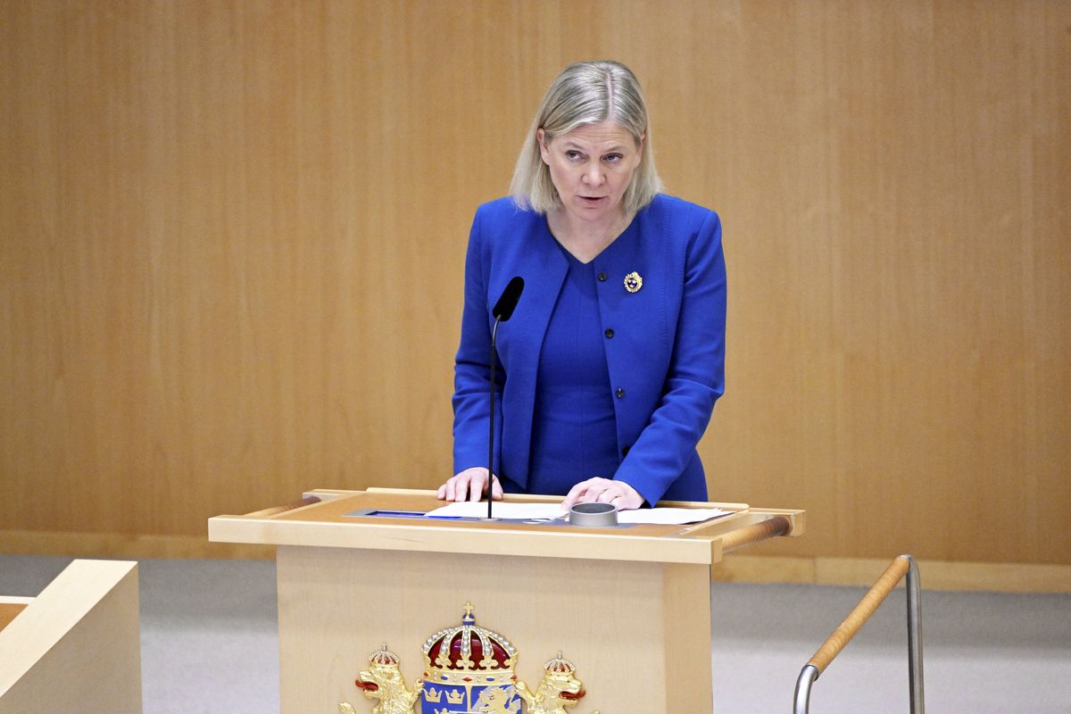 Szwedzka premier Magdalena Andersson podczas debaty o akcesji kraju do NATO 