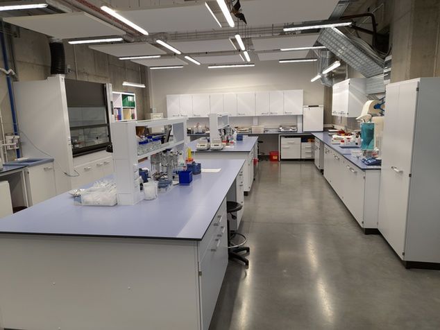 EPO to substancja, którą jest dość trudno wykryć w organizmie. Eksperci, którzy badają próbki pod kątem tej substancji mają w Warszawie bardzo komfortowe warunki