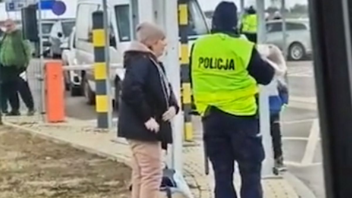 Wideo z policjantem wzrusza internautów