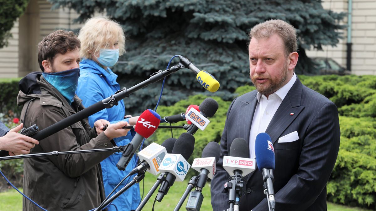 Łukasz Szumowski nie wyklucza przywracania obostrzeń