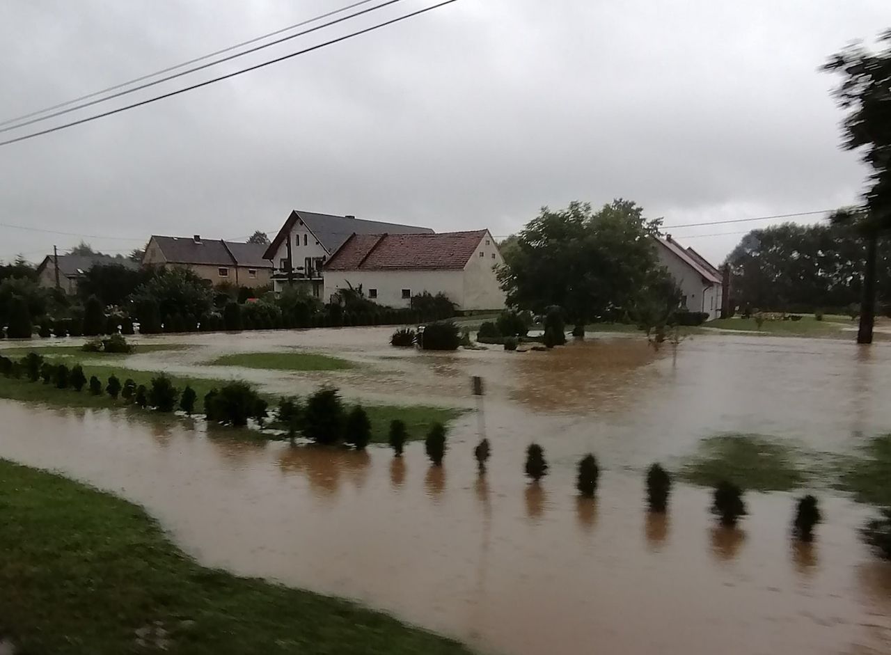 Opolszczyzna. Rozpoczęło się sprzątanie po potężnych ulewach