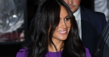 Ekspert od mowy ciała: "Fryzura Meghan Markle to GEST OBRONNY"