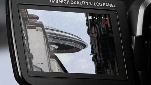 Miłość w czasach inwazji obcych [plakaty] 1