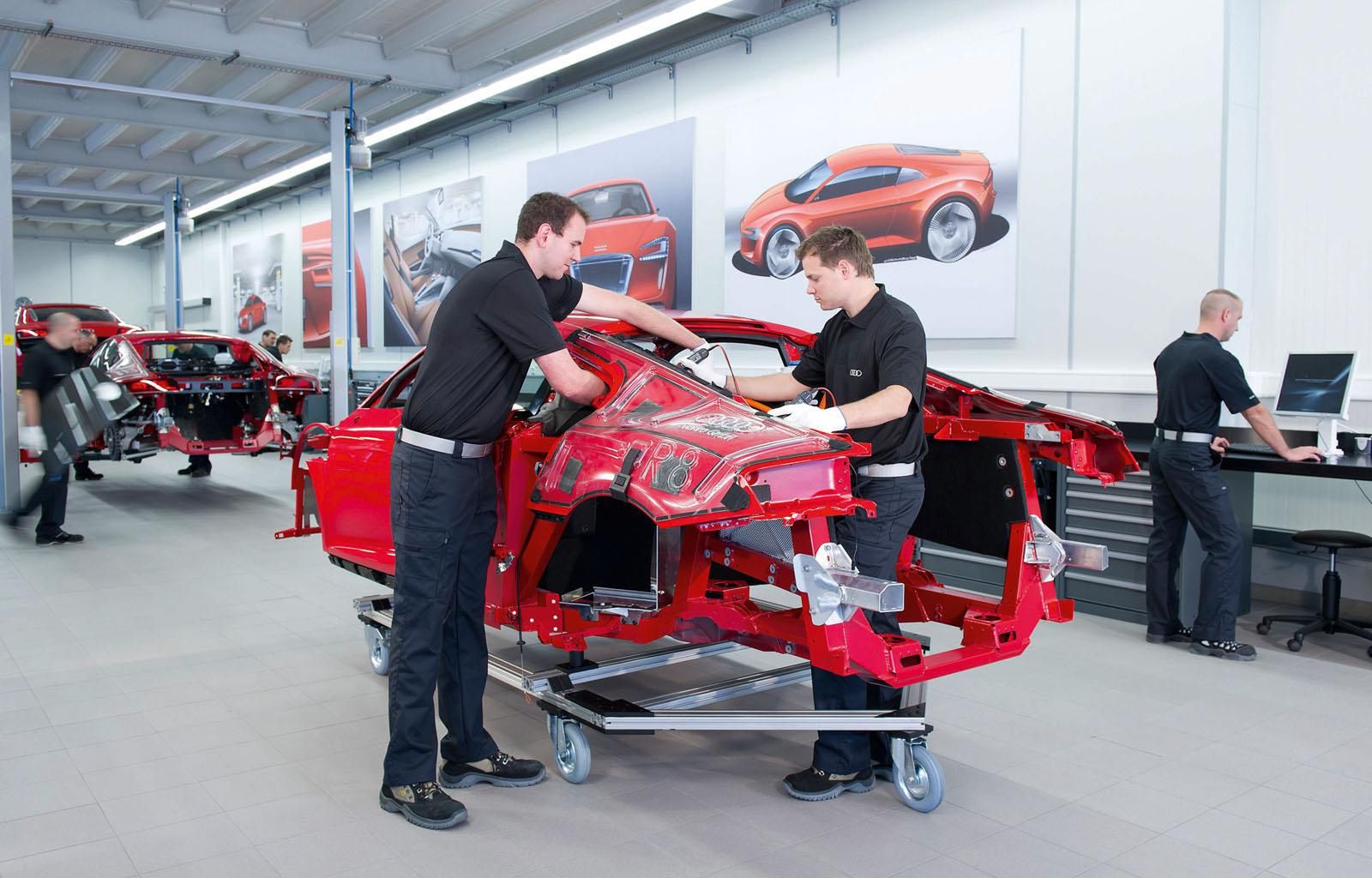 Audi R8 e-tron - niespełnione elektryczne marzenie [galeria] 11
