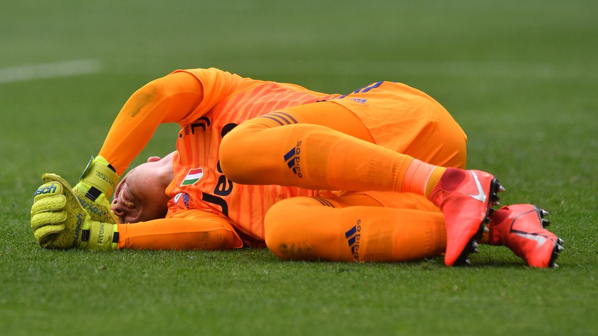 Zdjęcie okładkowe artykułu: Getty Images /  Tullio Puglia - Juventus  / Na zdjęciu: Wojciech Szczęsny po nadepnięciu przez Ruganiego