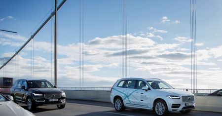 Volvo na dobre startuje z autonomicznymi samochodami
